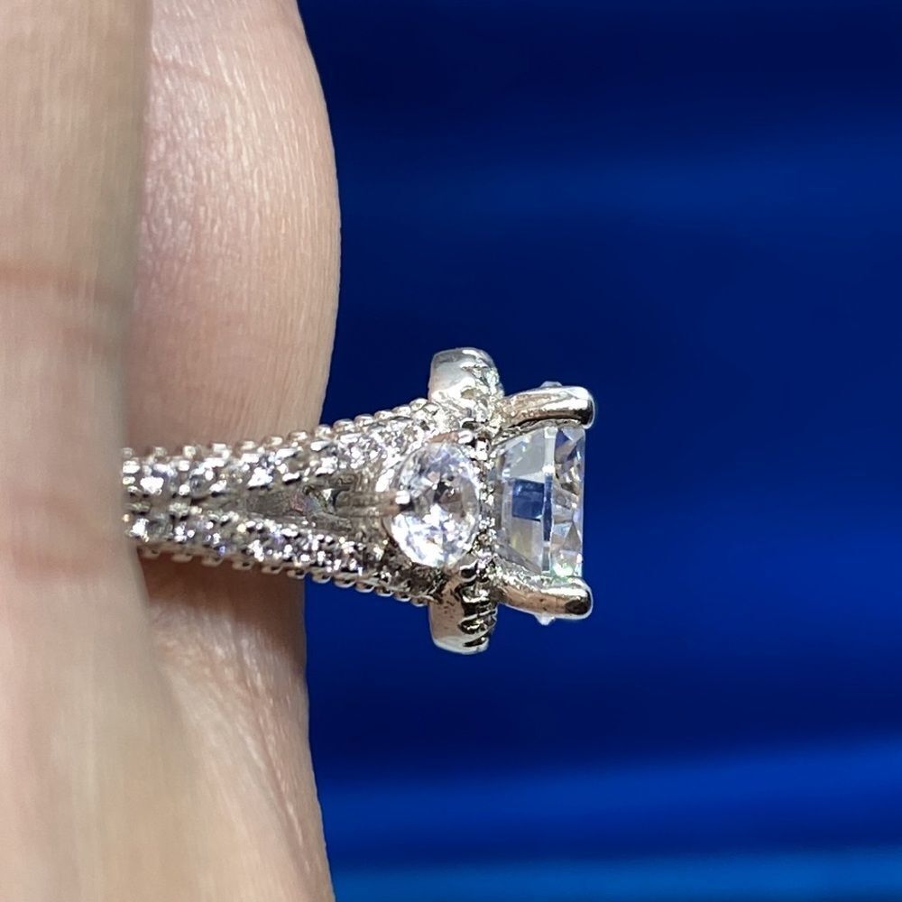 💛 925 Fancy CZ Princess Ring - Picture 4 of 5